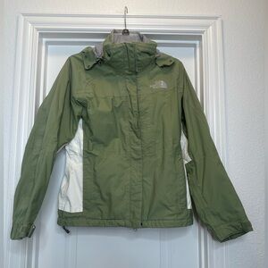 North Face Women’s Resolve II Hyvent Hooded Parka Jacket size Small in green